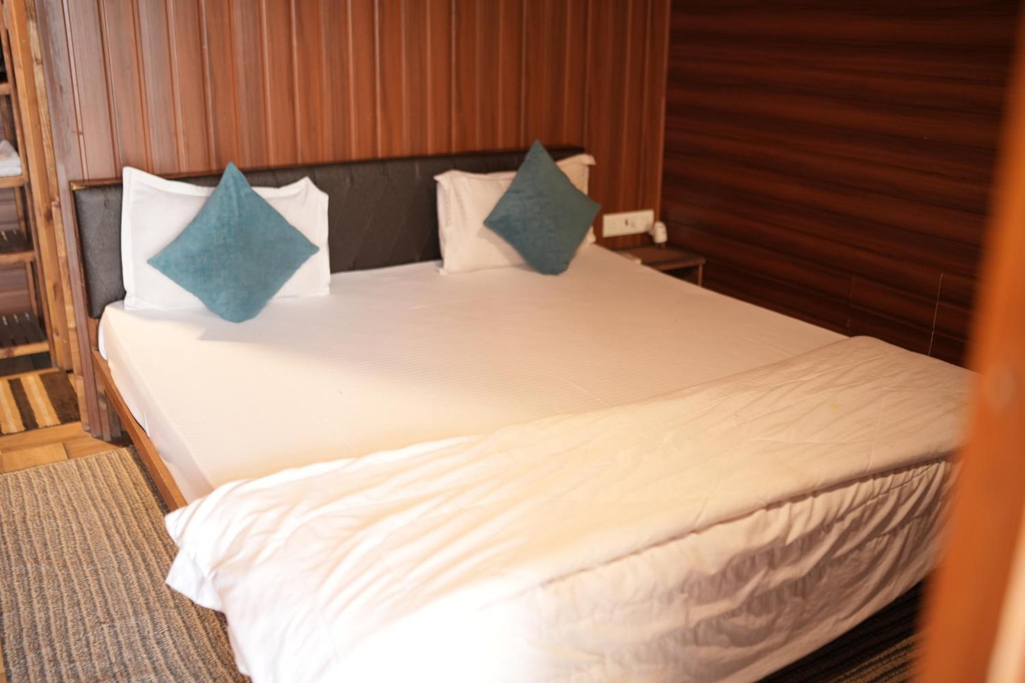 Samadhan Resort And Boating Pune Extérieur photo